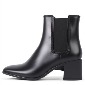 Jeffrey Campbell rainy day Chelsea boots